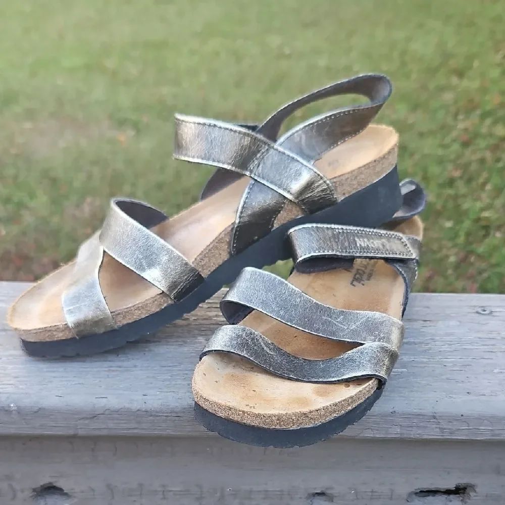 ✨ NAOT Metallic Leather Strappy Sandals – Size 40 (Women’s 9-9.5)